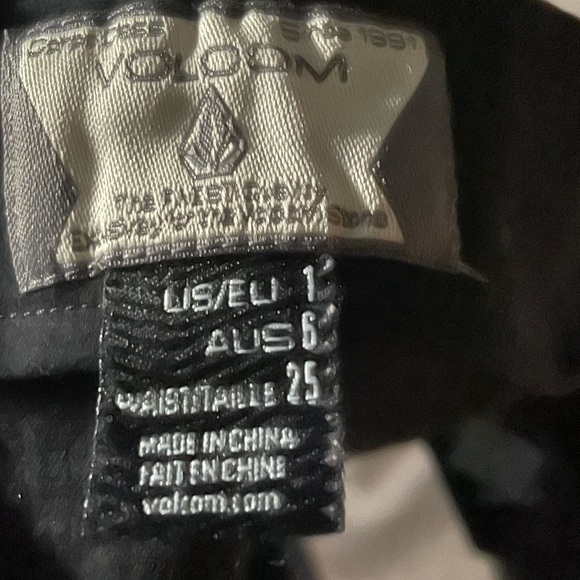 Volcom Mini Skirt In Excellent Condition Striped - Picture 5 of 5